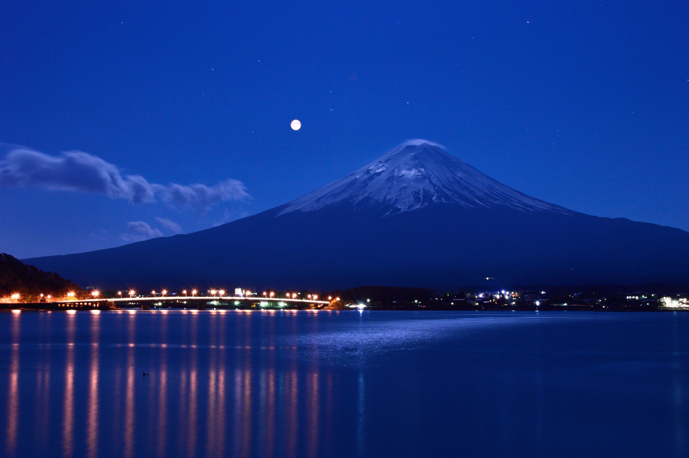 ◇＾)月光に輝く富士山麗 | GANREF