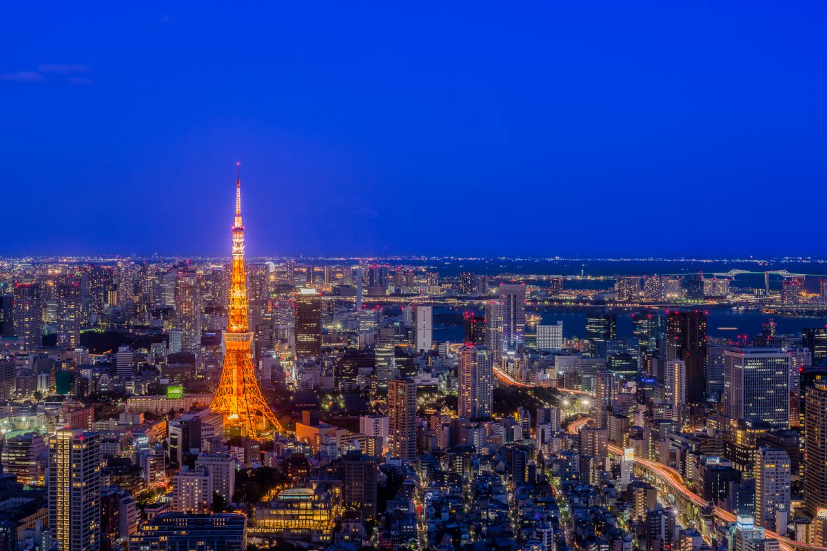 ブルーモーメント 街並み 建物 夜景 Ganref