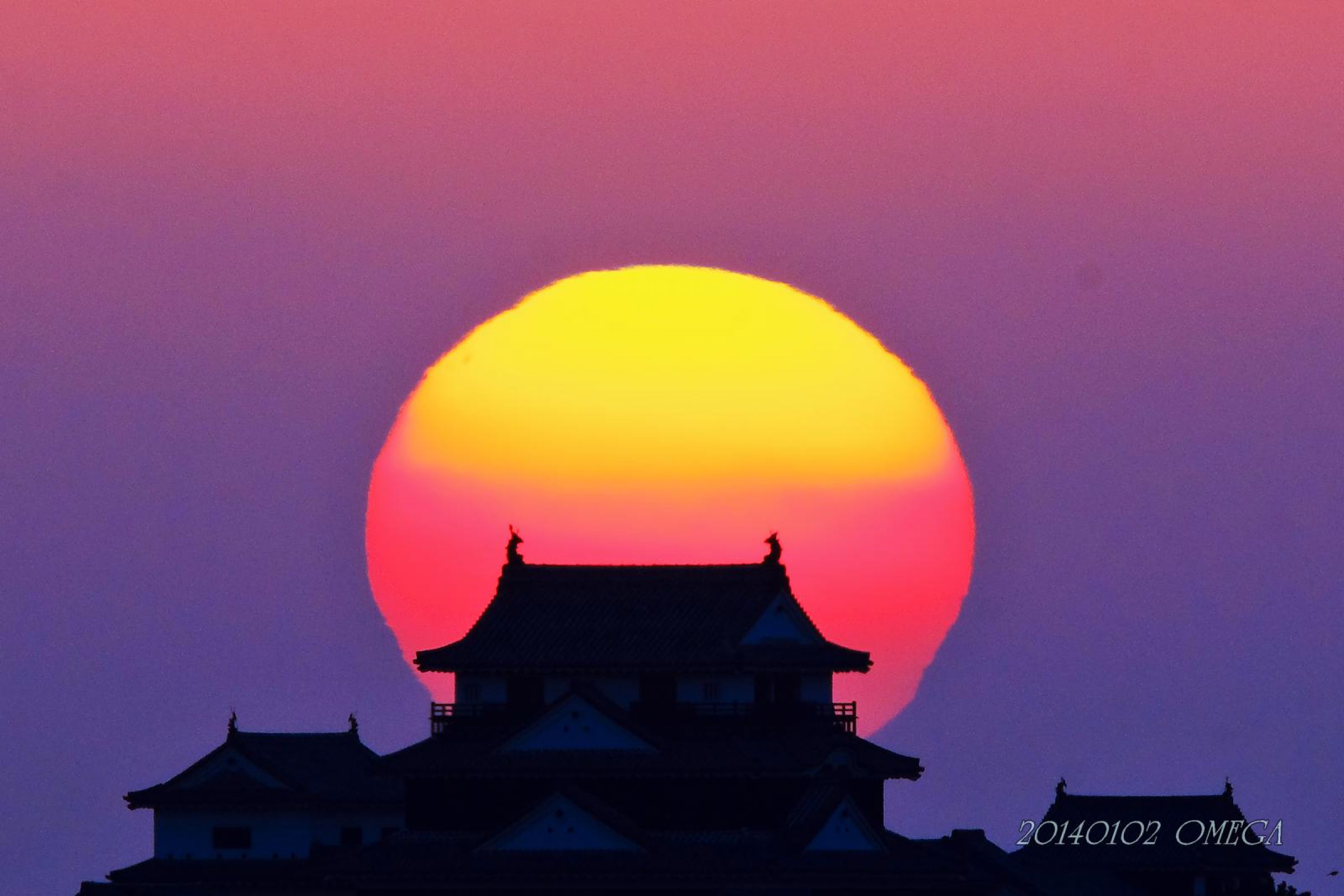 風景画/城の夕焼け「松山城の石垣」愛媛県 油絵SM 木製フレーム付き 松山城と夕日 01・02 | GANREF