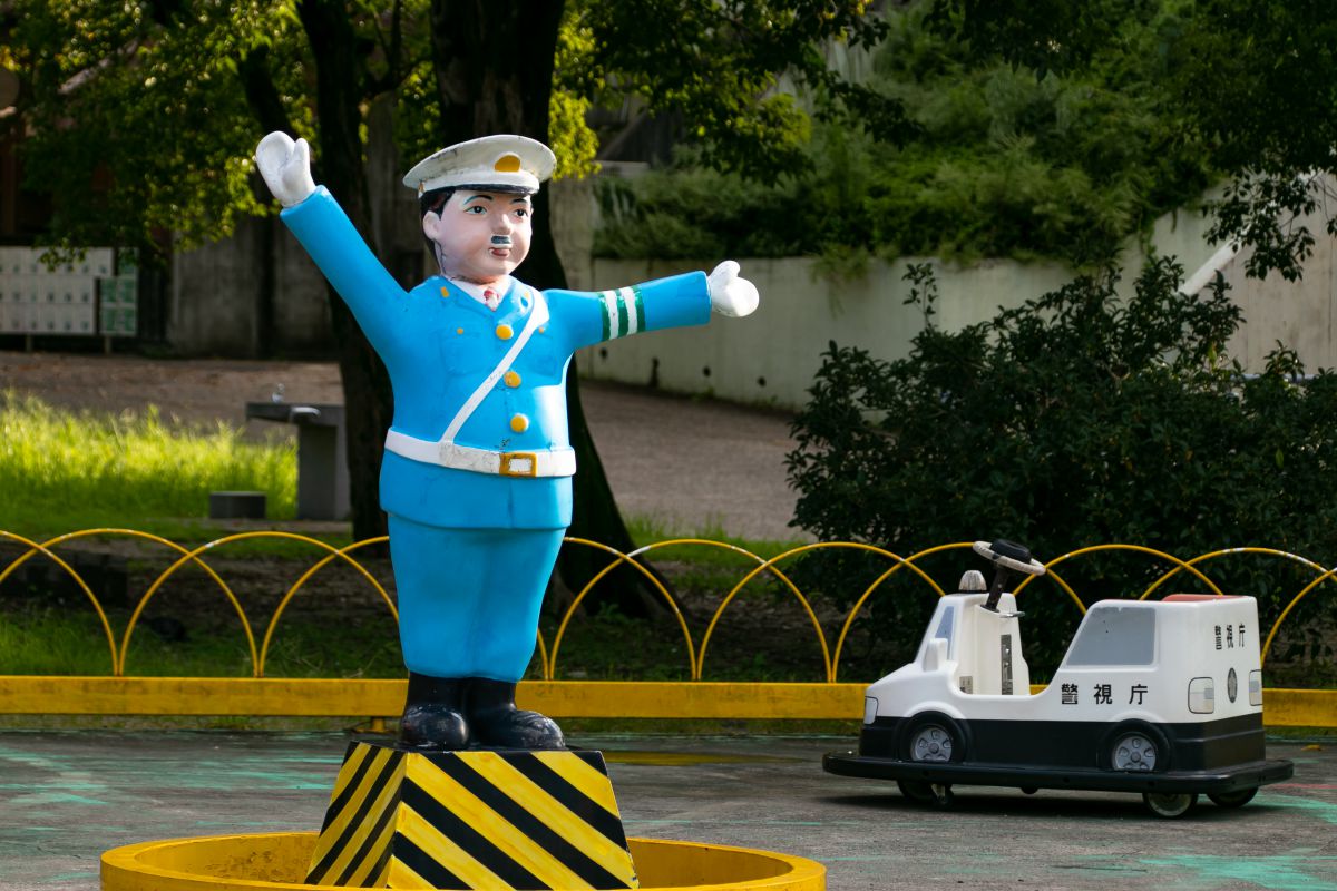 交通整理 人物 働く人 Ganref