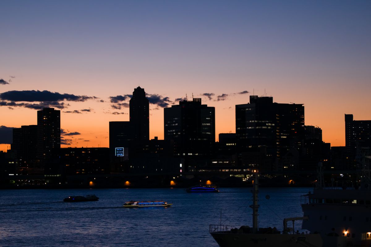 影絵の町 街並み 建物 夜景 Ganref