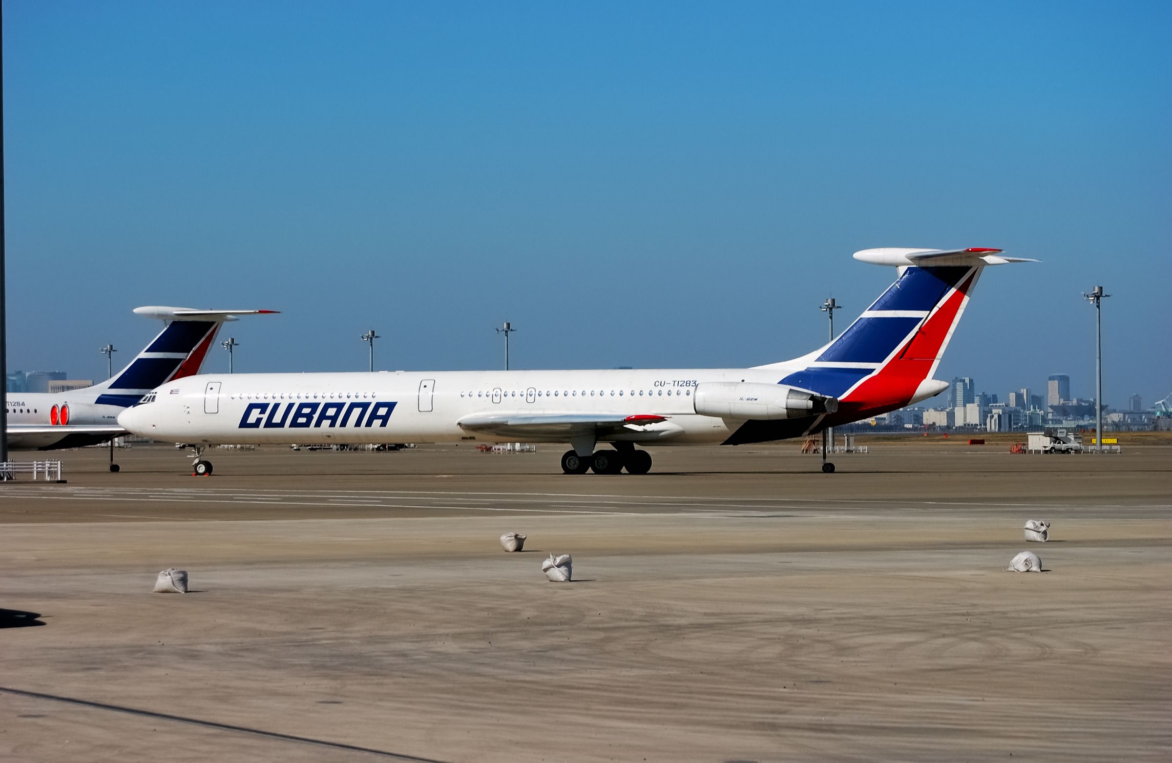 schabak1/600キューバナ航空IL-62 Cubana IIyushin IL-62M 