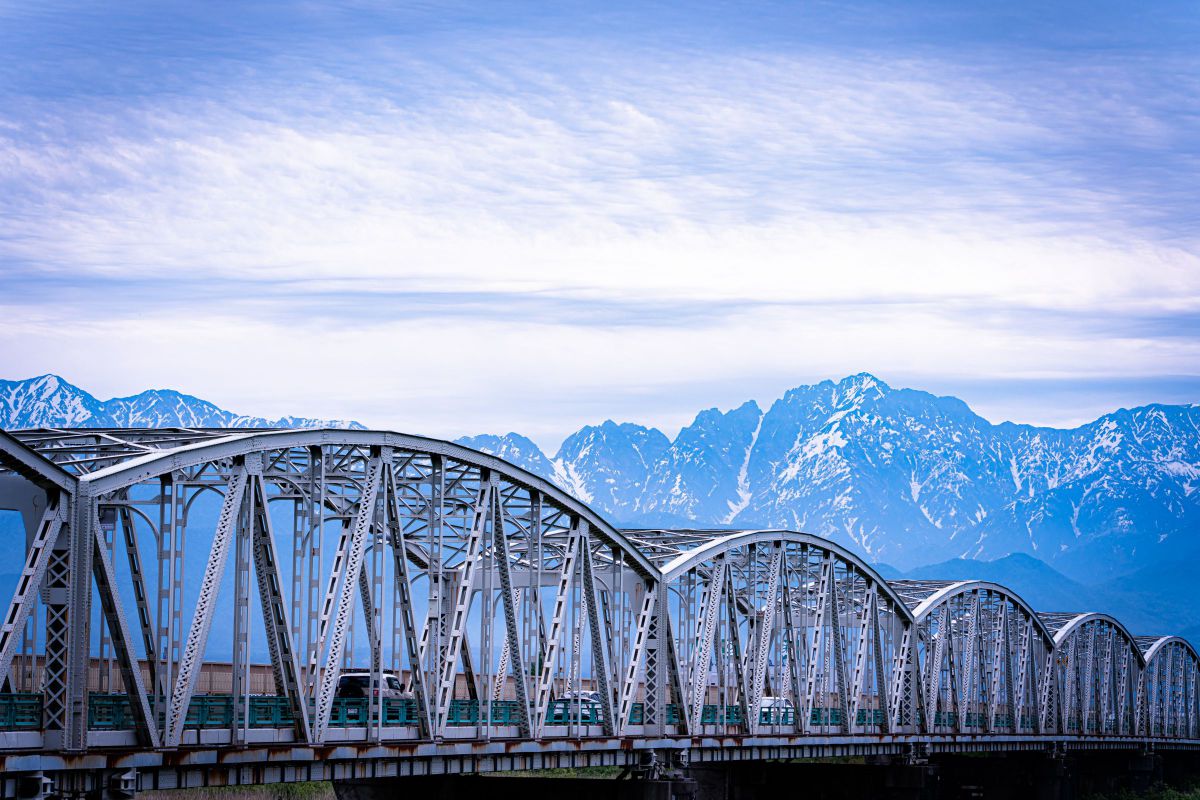 剱岳と常願寺大橋 GANREF