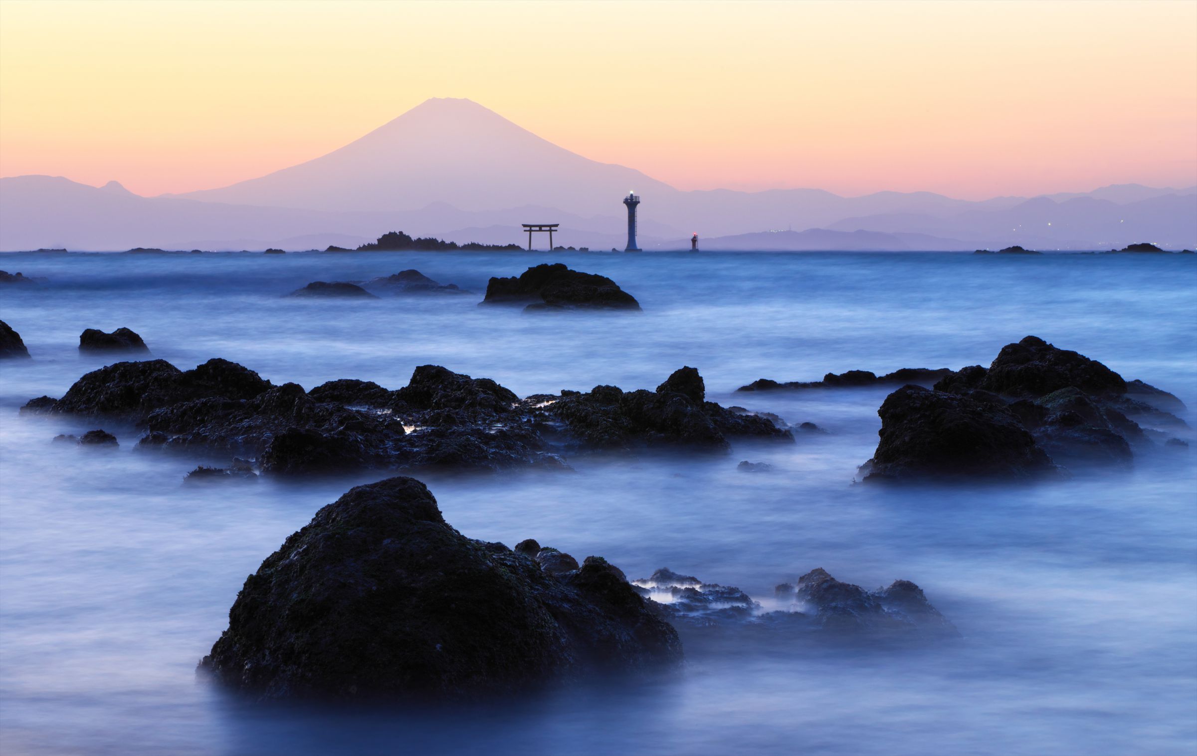 真 名瀬 海岸