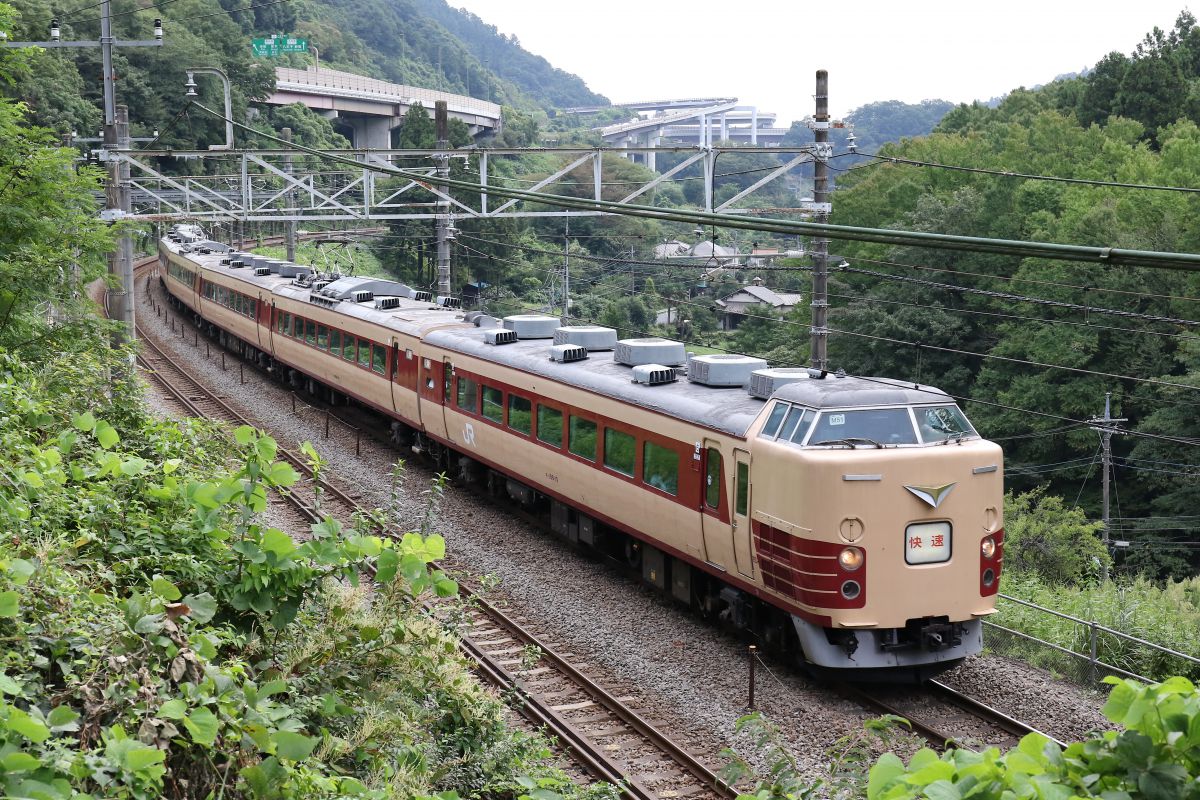 国鉄特急の 快速 乗り物 交通 鉄道 駅 Ganref