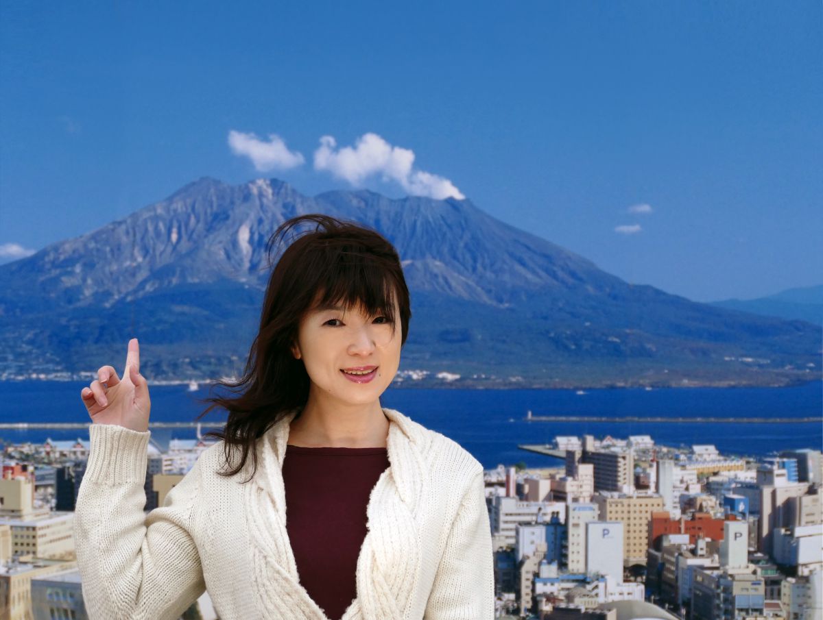 桜島背景にポートレート 人物 女性 Ganref 桜島背景にポートレート 人物 女性 Ganref