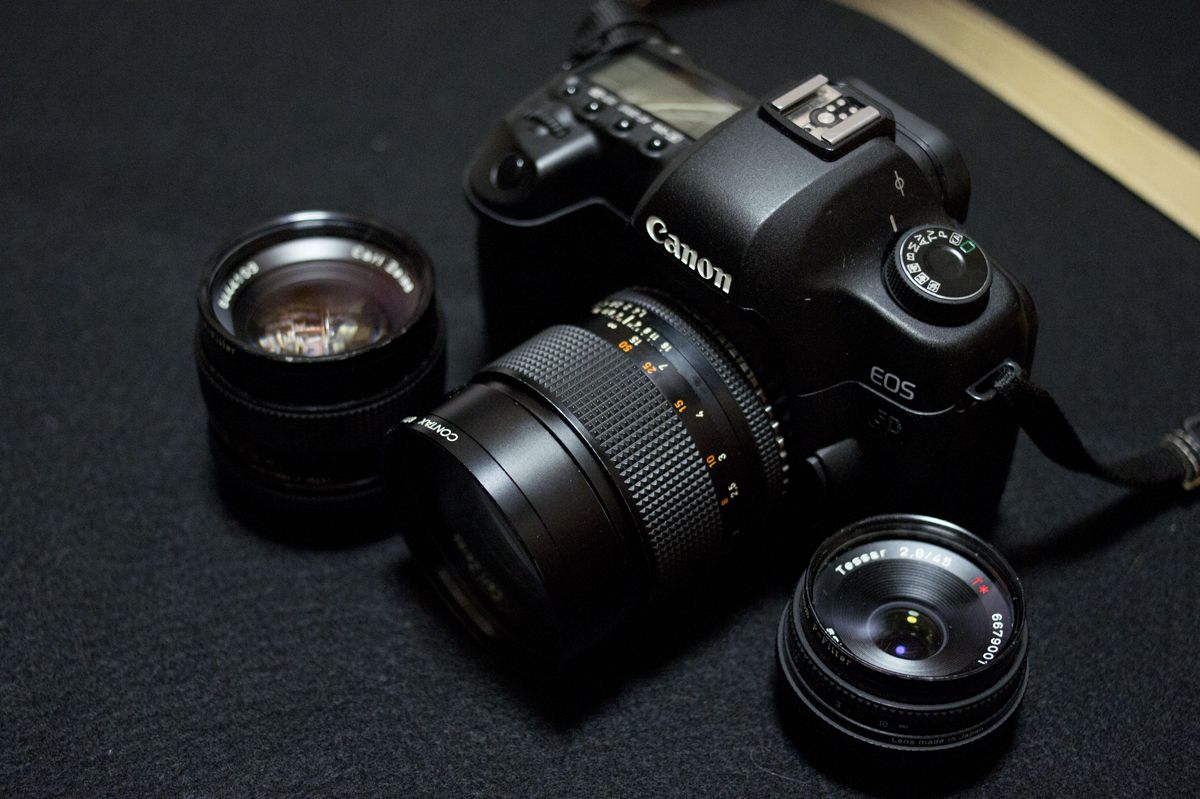 ヤシコン・ツァイスプラナーT*50mm F1.4をEOSで使う。 | GANREF