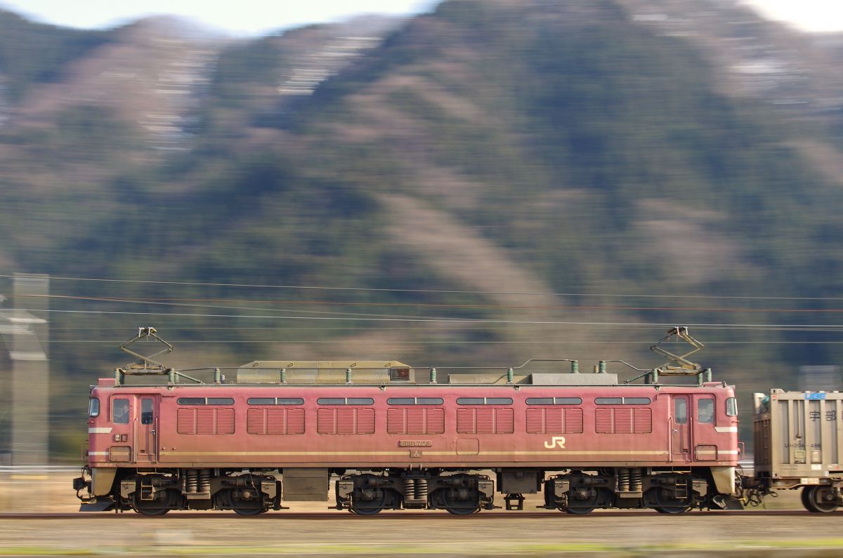 真横より 乗り物 交通 鉄道 駅 Ganref