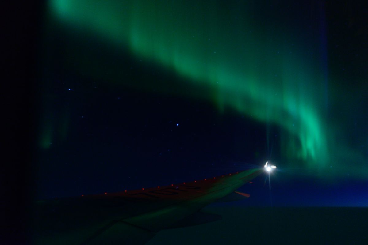 オーロラ飛行 | GANREF