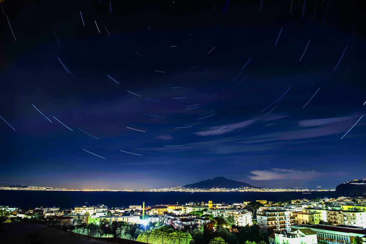 ナポリ湾の星 自然 風景 宇宙 天体 Ganref