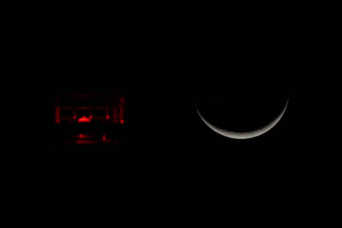 2-day-old moon & red light | GANREF