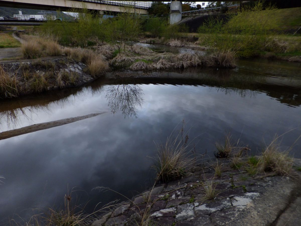 sky reflection on the river water | GANREF