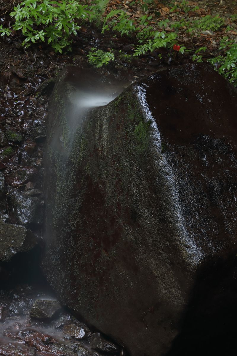 雨垂れ石を穿つ 自然 風景 滝 Ganref 雨垂れ石を穿つ 自然 風景 滝 Ganref