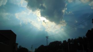 雨上がりの空を見上げて | GANREF