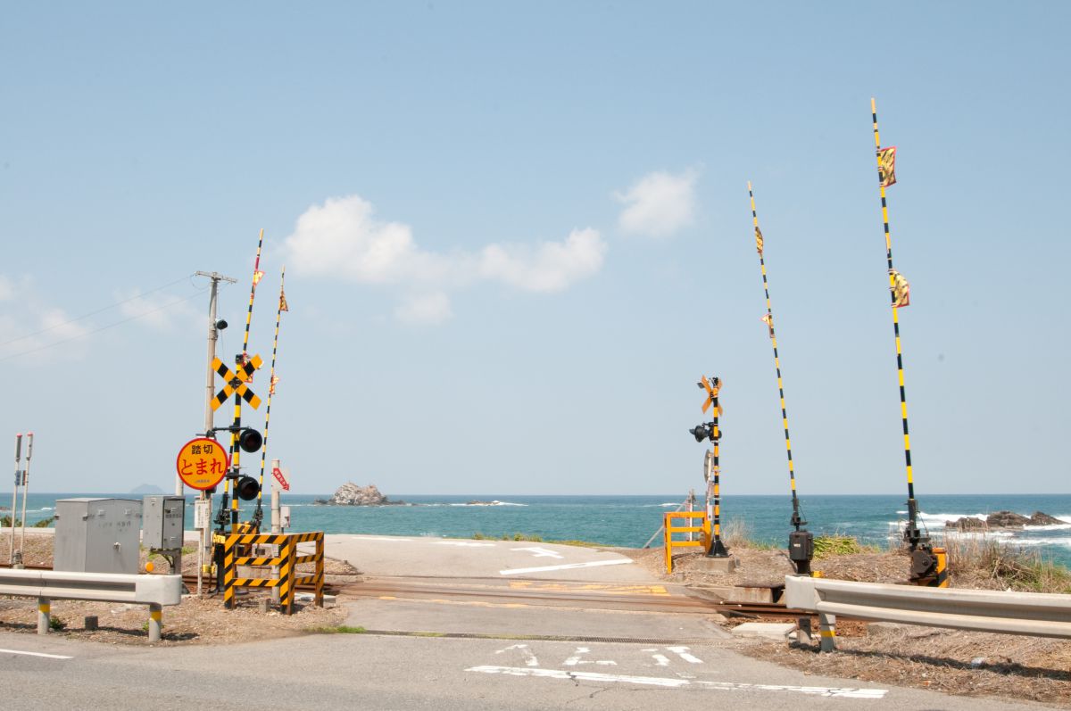 海への踏切 乗り物 交通 鉄道 駅 Ganref