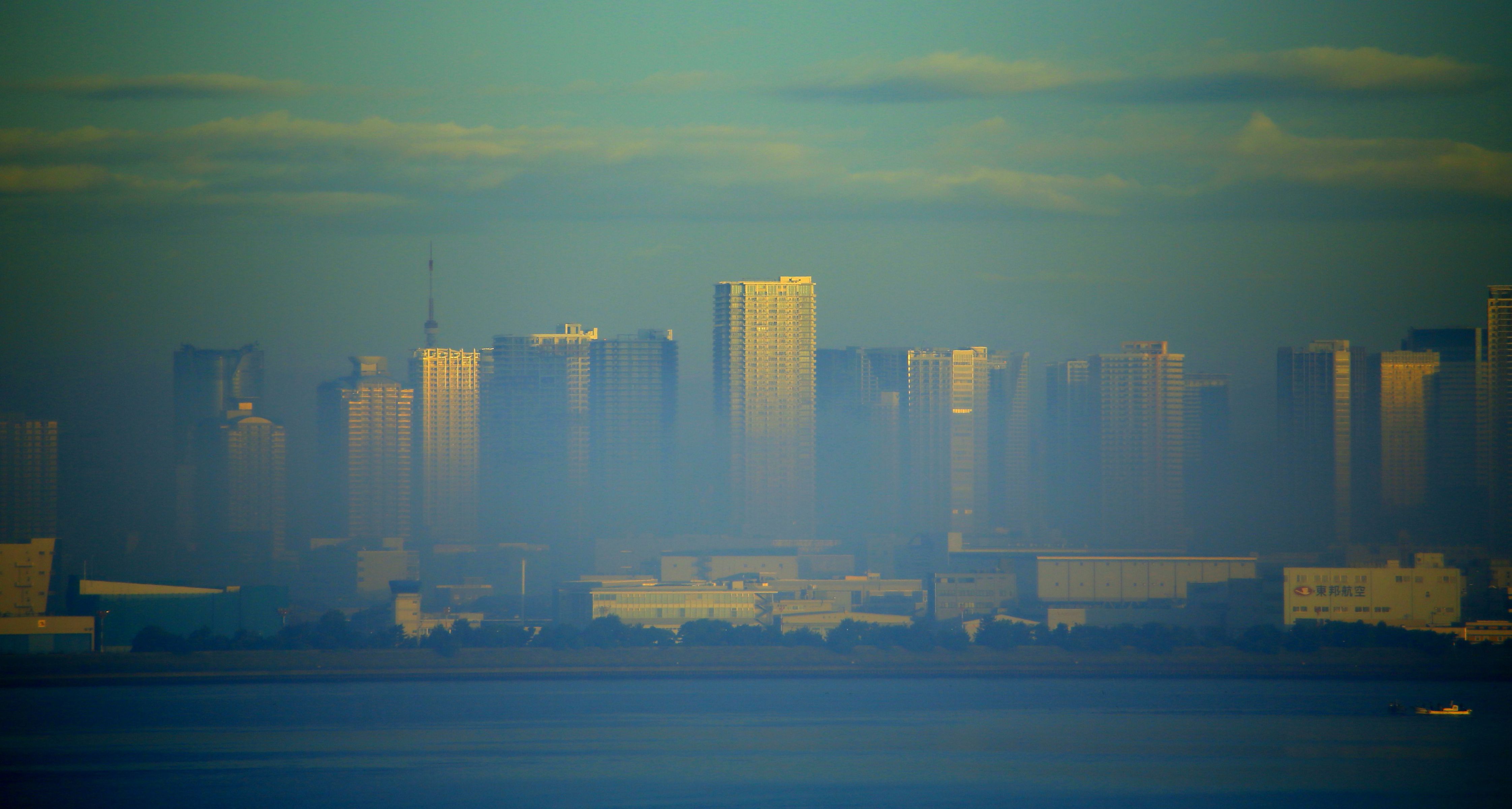 蜃気楼の街 | GANREF