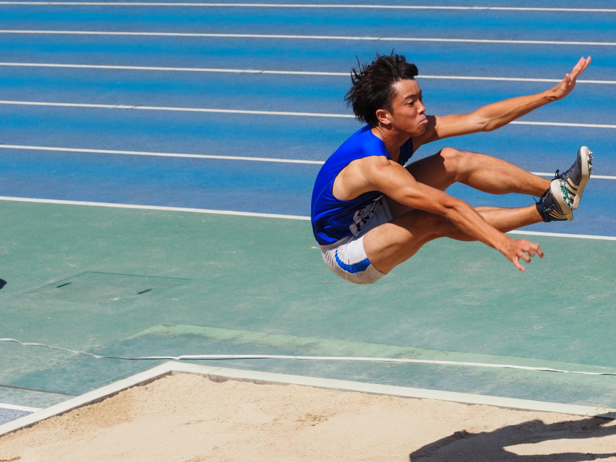 飛ぶ スポーツ 陸上競技 Ganref