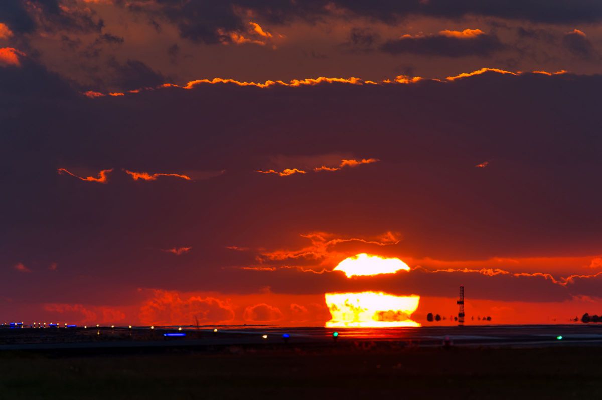 夕日 NIKKOR Z 100-400mm f/4.5-5.6 VR Sで撮影された写真 | 写真検索 | GANREF