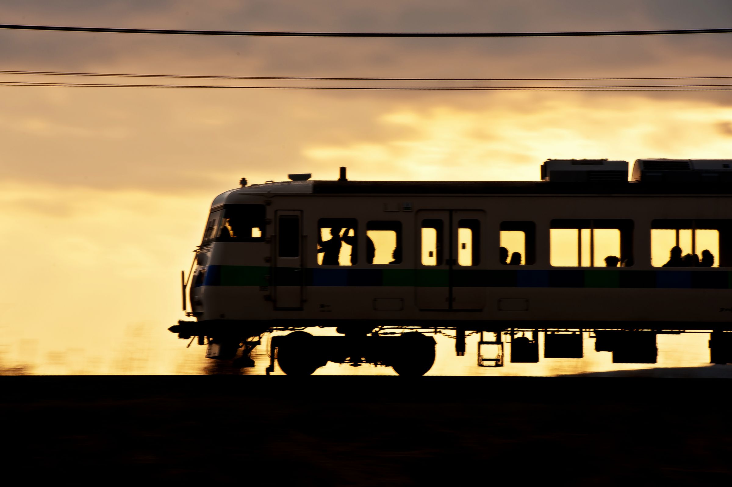 富士山トレイン－117系シルエット | GANREF