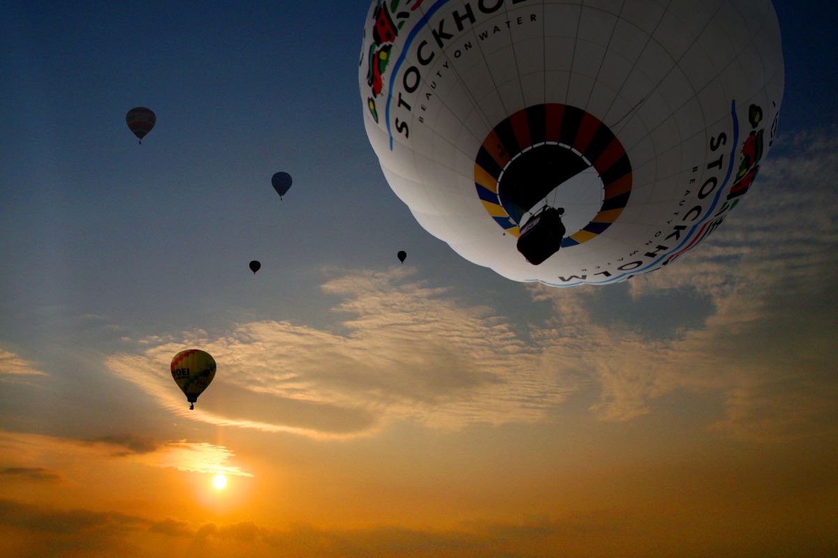 Canon EOS-30D【美品・完全動作品】平成レトロでエモい写真【作例あり】 オールドデジタル一眼レフカメラ作例集 The Great Vintage