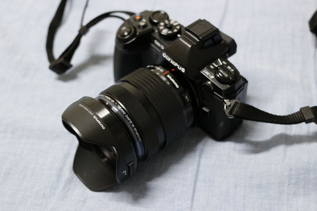 Amazon | OLYMPUS ミラーレス一眼カメラ OM-D E-M1 MarkIII 12