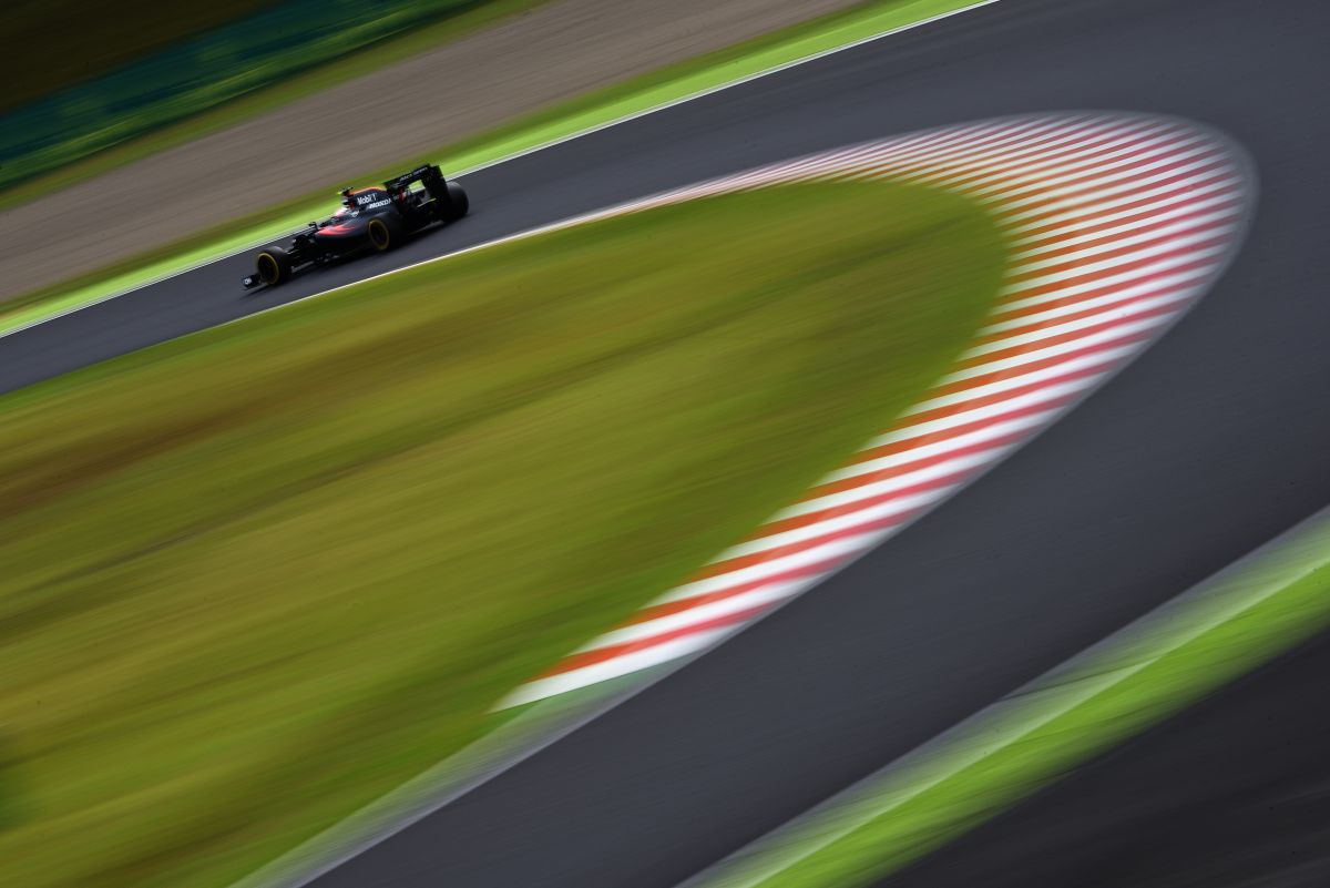 16年 鈴鹿f1 スプーン 04 スポーツ モータースポーツ Ganref