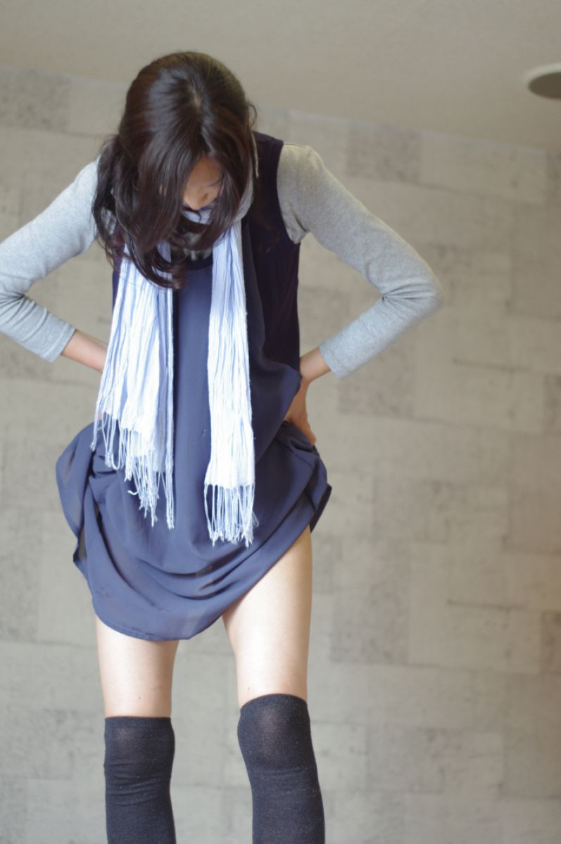 下を向く 178865下を向くと頭が痛い saikonomuryogazorate