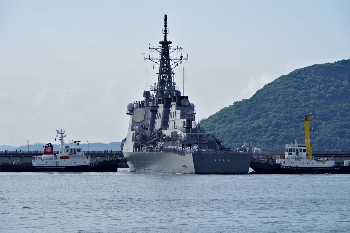 イージス艦きりしま 乗り物 交通 船 港 Ganref