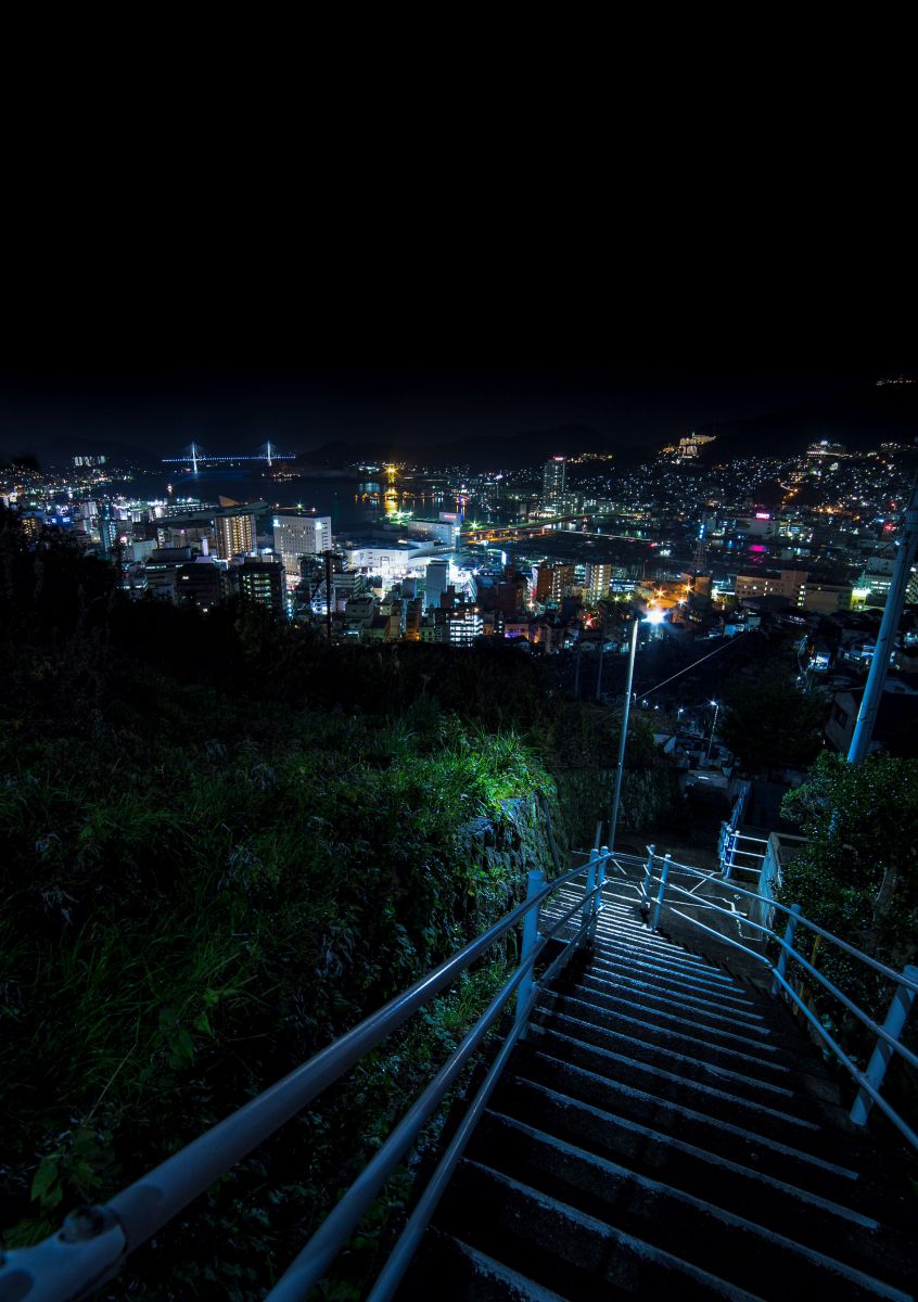 坂の街長崎 街並み 建物 夜景 Ganref