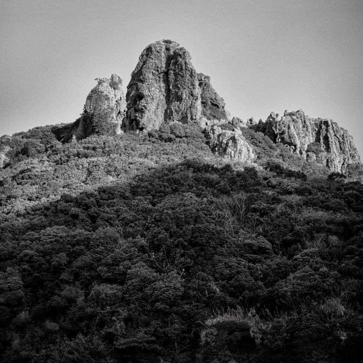 岩山 自然 風景 山 Ganref