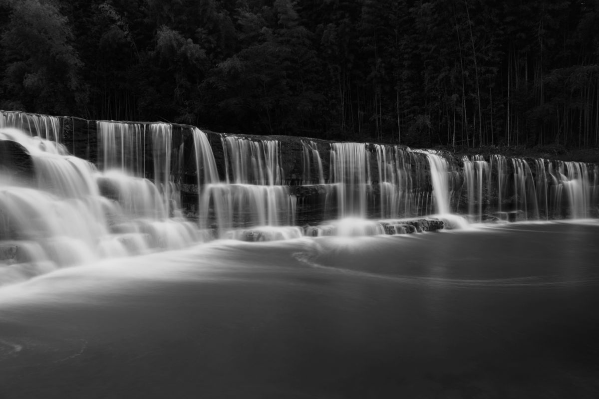 白と黒のエクスタシー 自然 風景 滝 Ganref