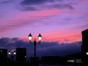 シーグラスアート　夕暮れの街 5551faf6d3fc2aef615cdf6043bba5