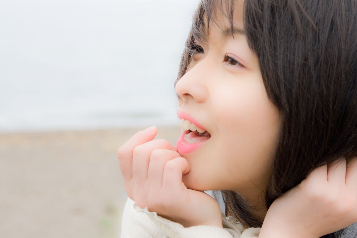 あどけない君の仕草 人物 女性 Ganref