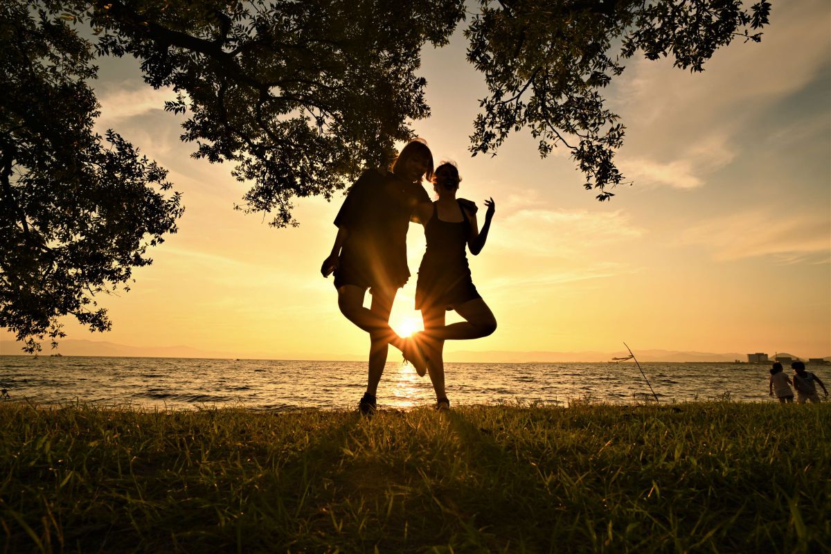 美脚な二人  人物 ＞ 女性  GANREF