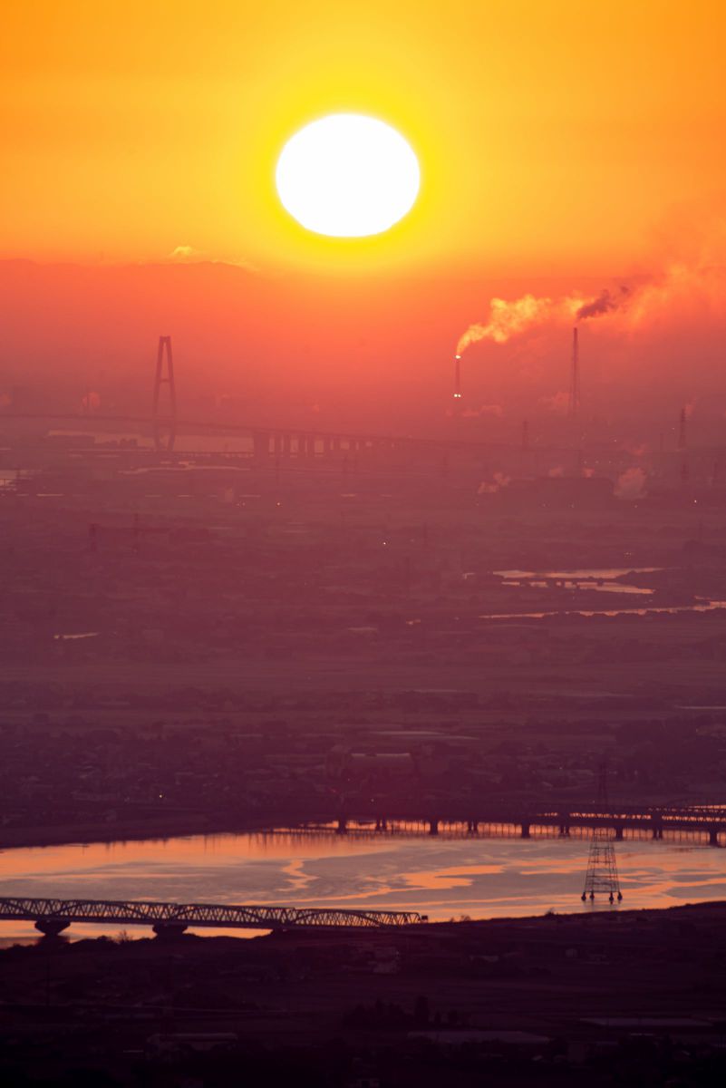 日の出 MDAwMDA1NTc0OA_MC4xMTkxNTkwMCA