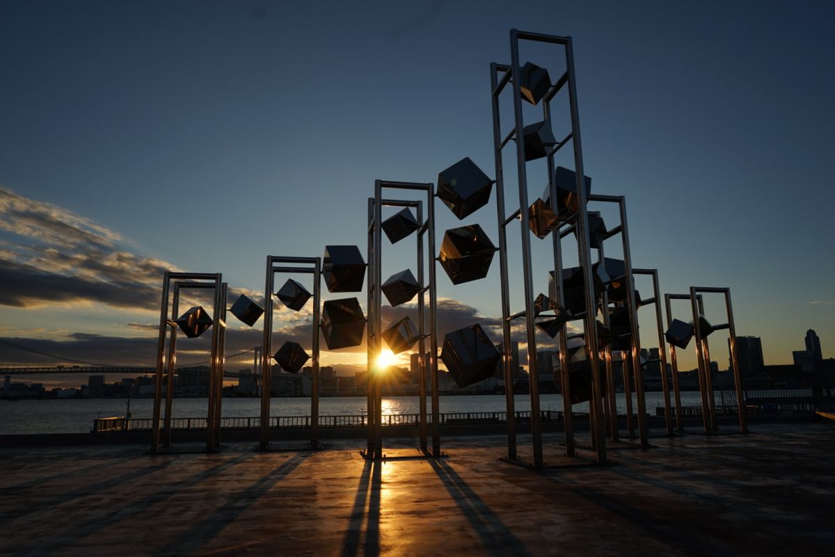 夕暮れモニュメント 自然 風景 海 Ganref