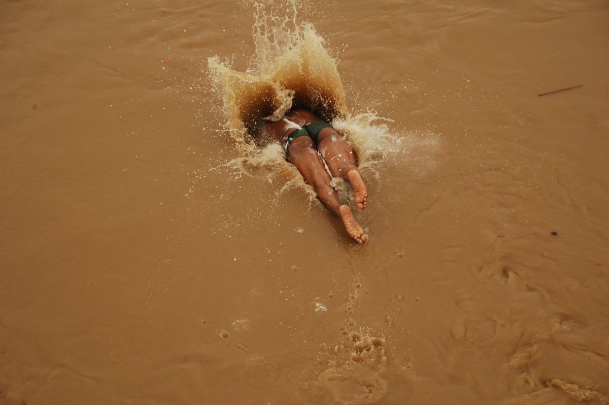 めり込む 世界 アジア Ganref