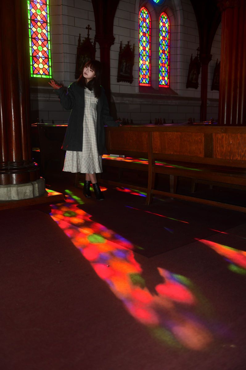 光の影 人物 女性 Ganref