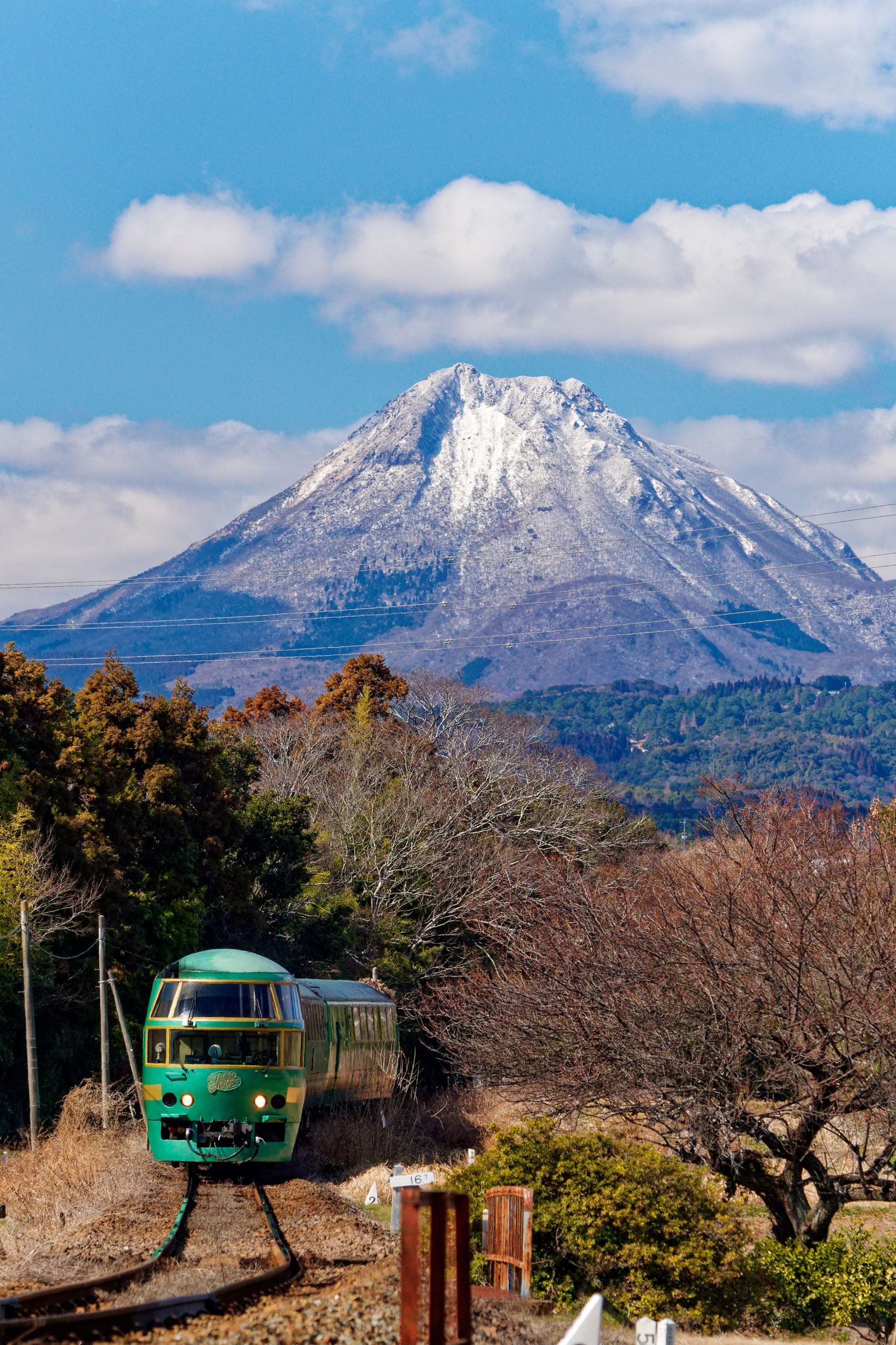 豊後富士を背にして | GANREF