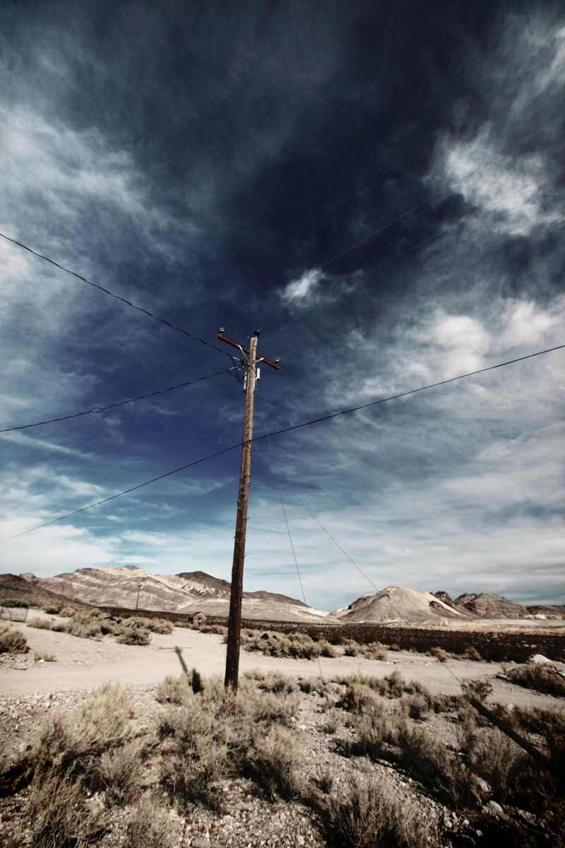 荒野と電線 自然 風景 大地 Ganref