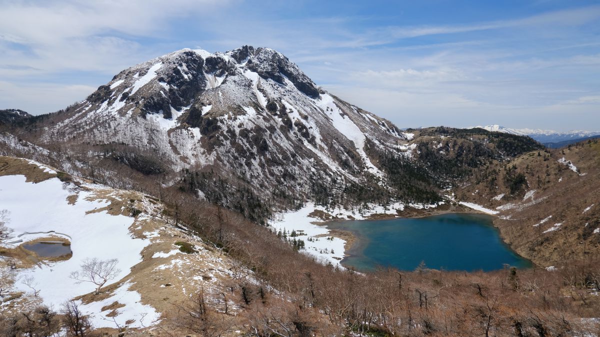 青き湖と日光白根山 自然 風景 山 Ganref