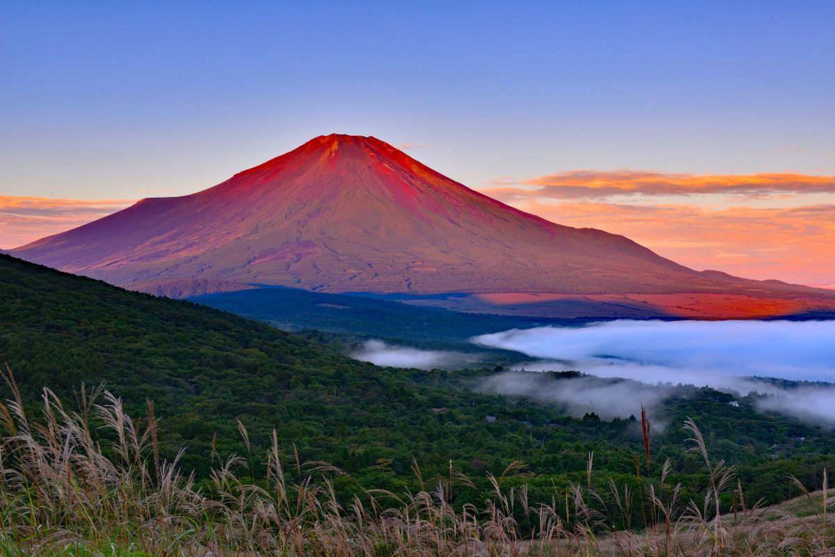 初秋に赤富士の朝 | GANREF