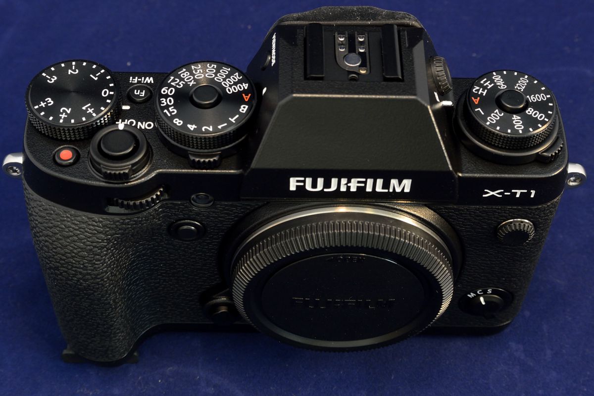 注目製品レビュー ～FUJIFILM X-T1編～ その1 銘機が我が家にやって来 