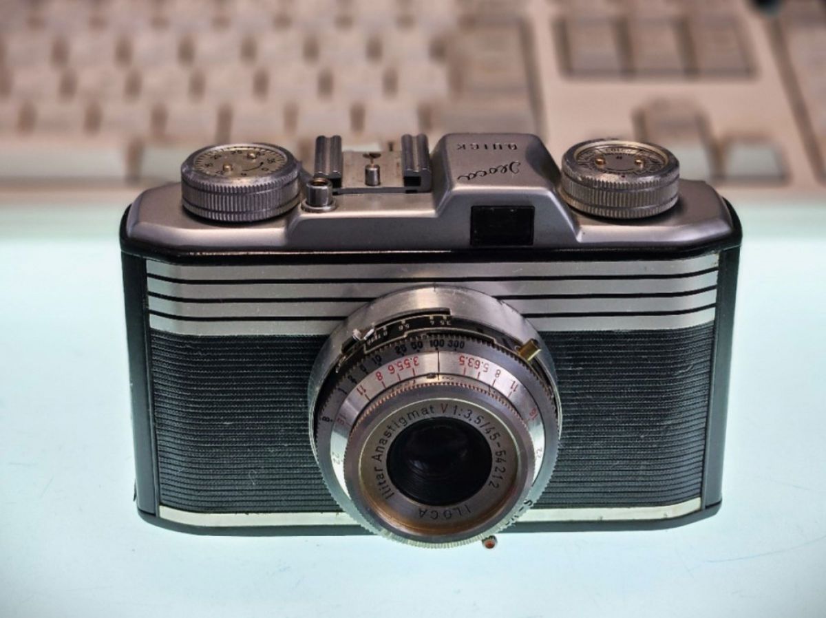 65)ミッドセンチュリーのモダンなカメラ ～ フィルムで撮ってEPSONで