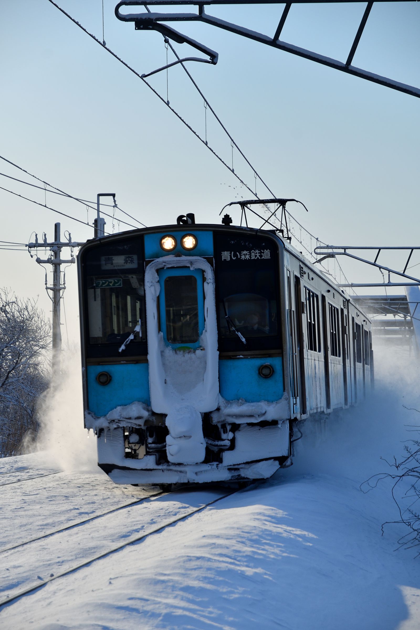 青い森鉄道、雪中を行く | GANREF