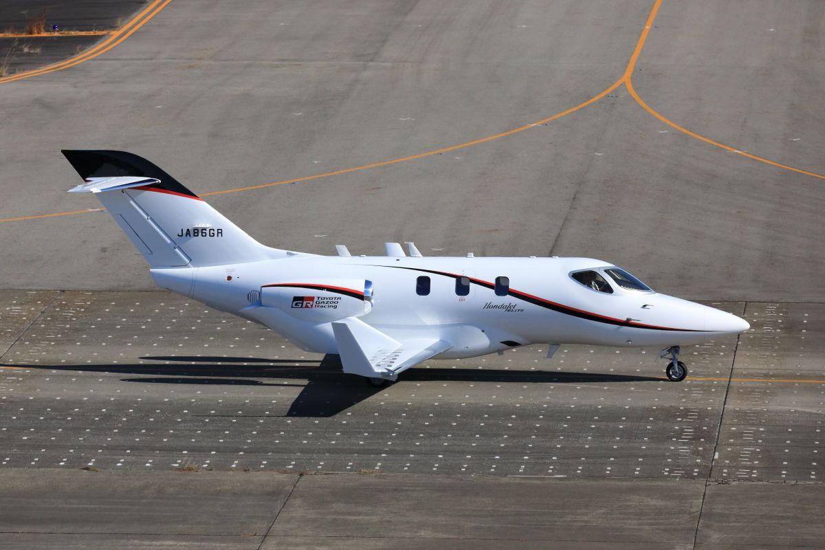ホンダジェット エリート 乗り物 交通 航空機 空港 Ganref