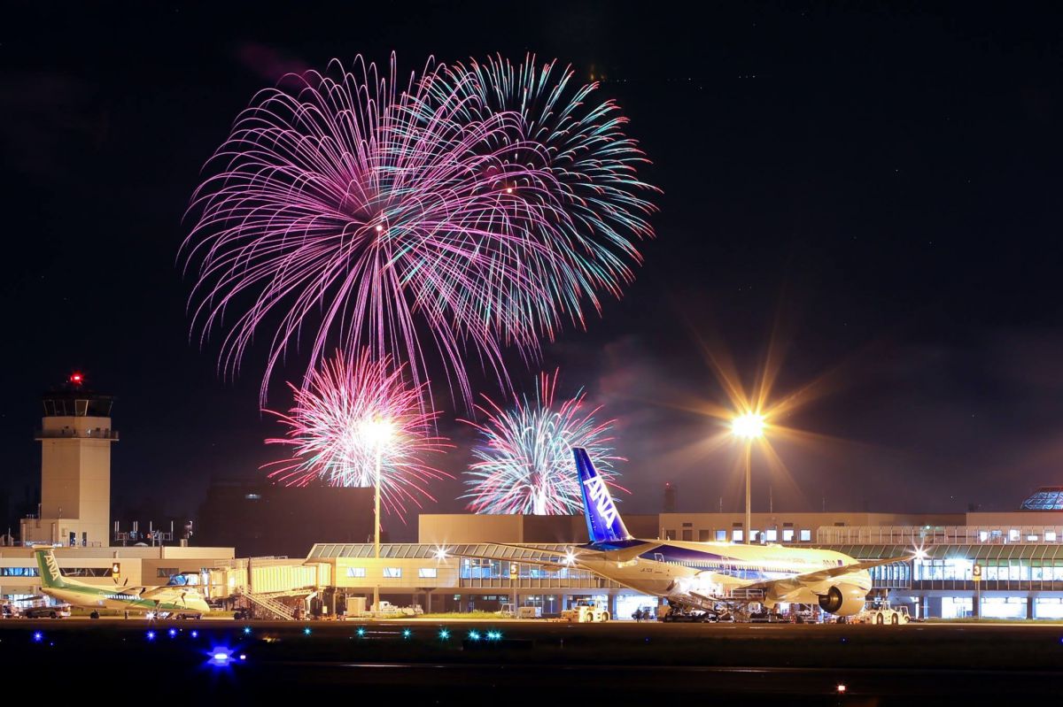 松山 三津浜花火大会 乗り物 交通 航空機 空港 Ganref