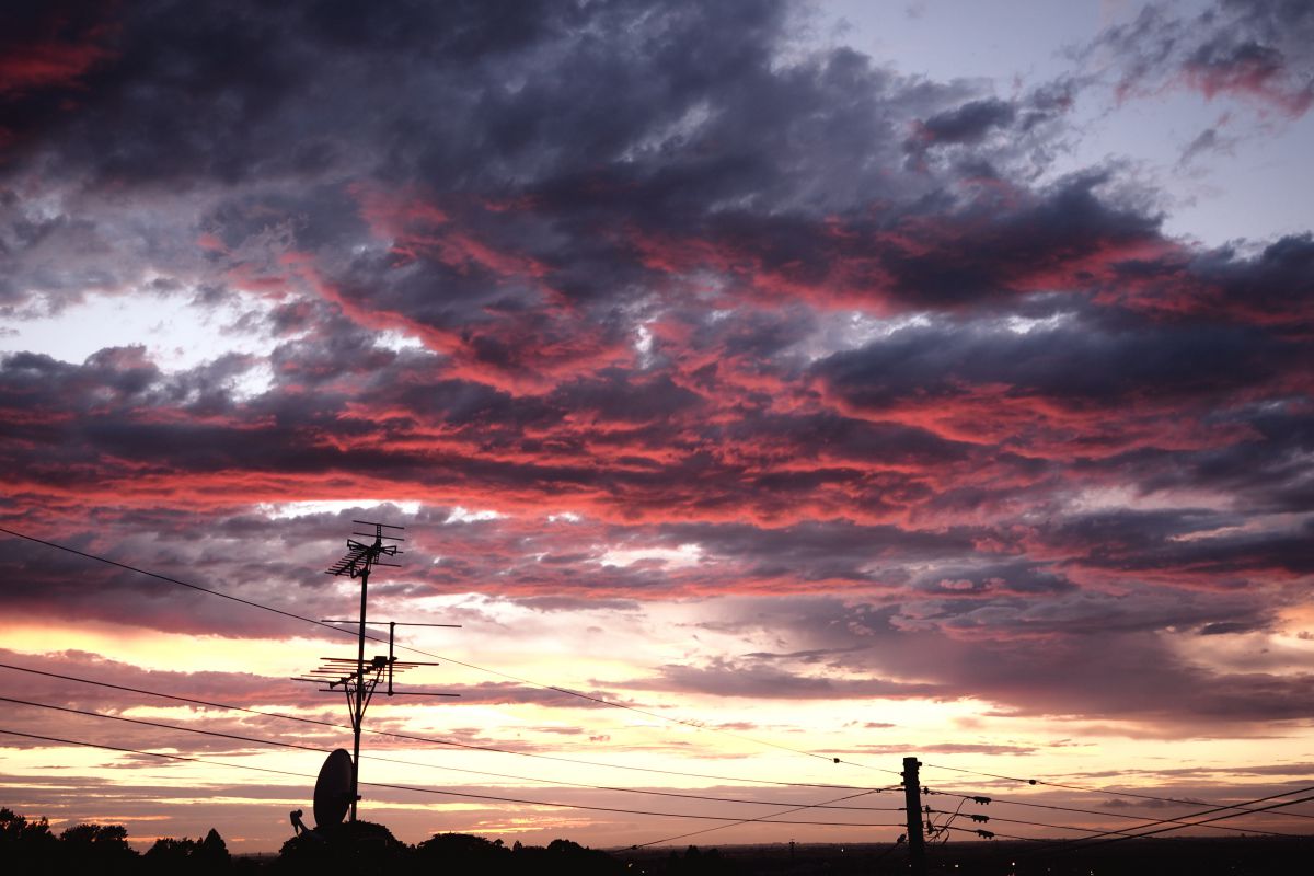 窓から見える夕日 自然 風景 空 雲 Ganref