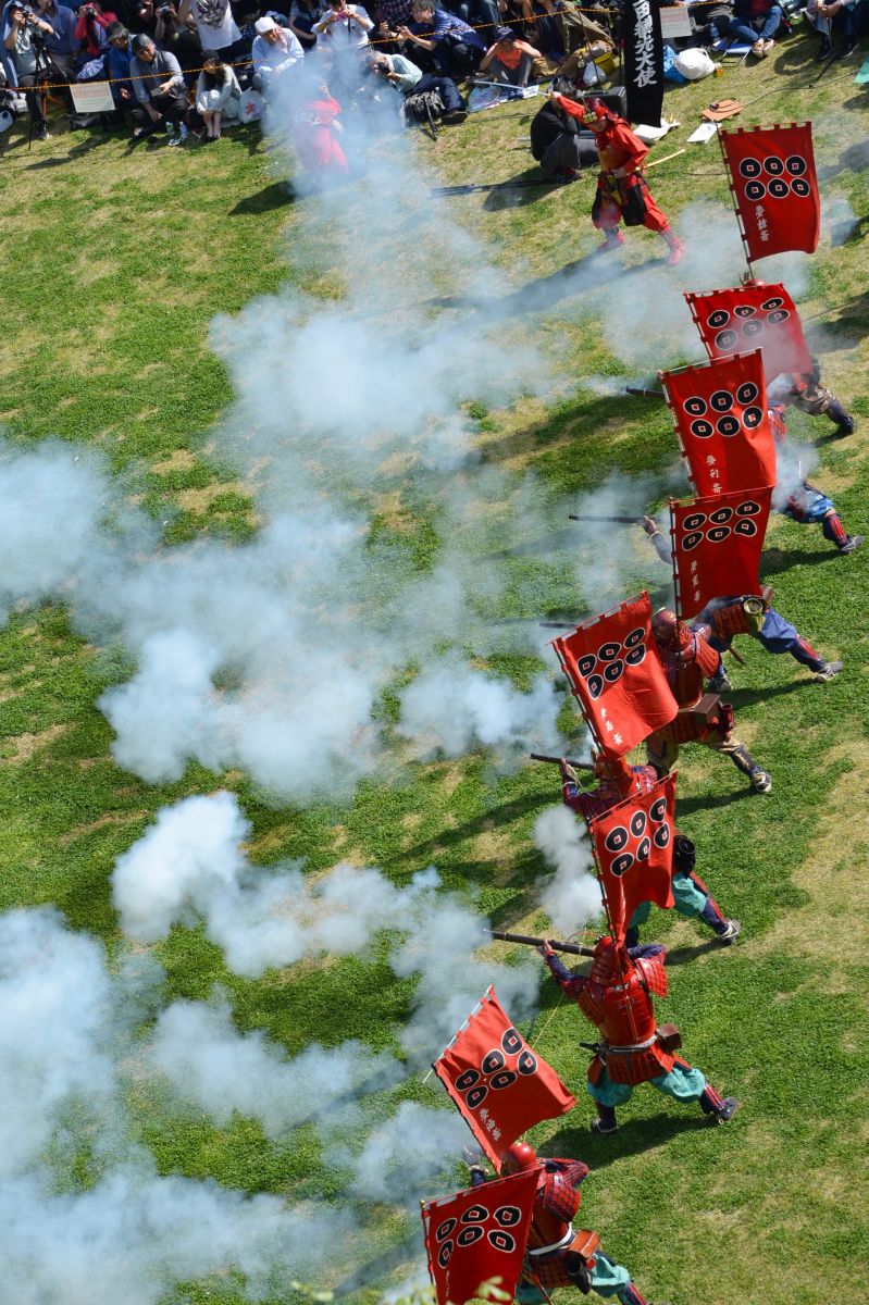 赤備え 一斉射撃 行事 祭り Ganref