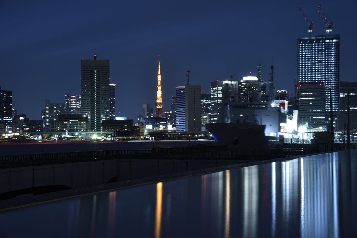 晴海埠頭から東京タワー方面 街並み 建物 夜景 Ganref